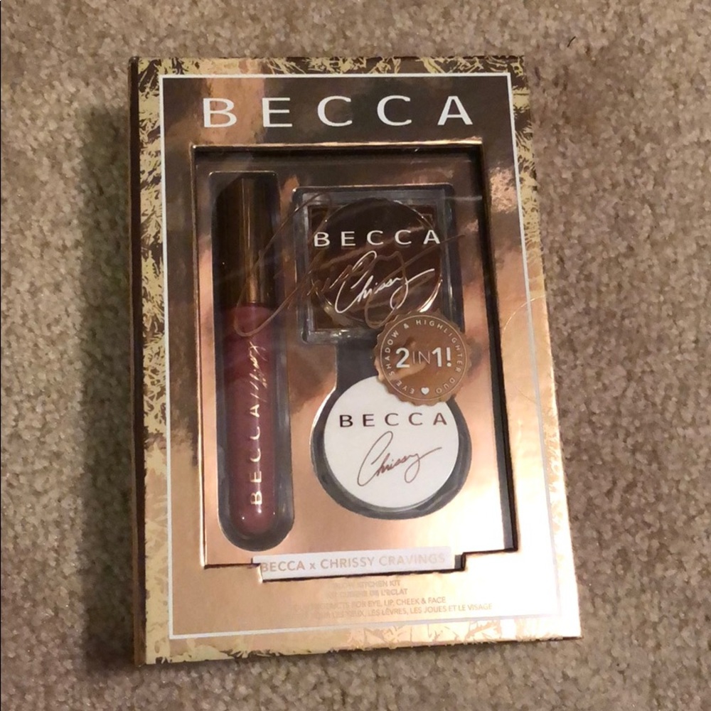 Becca X Chrissy Cravings set